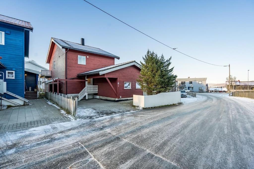 Cozy House In The Heart Of Tromsdalen. Central Tromsø Eksteriør billede
